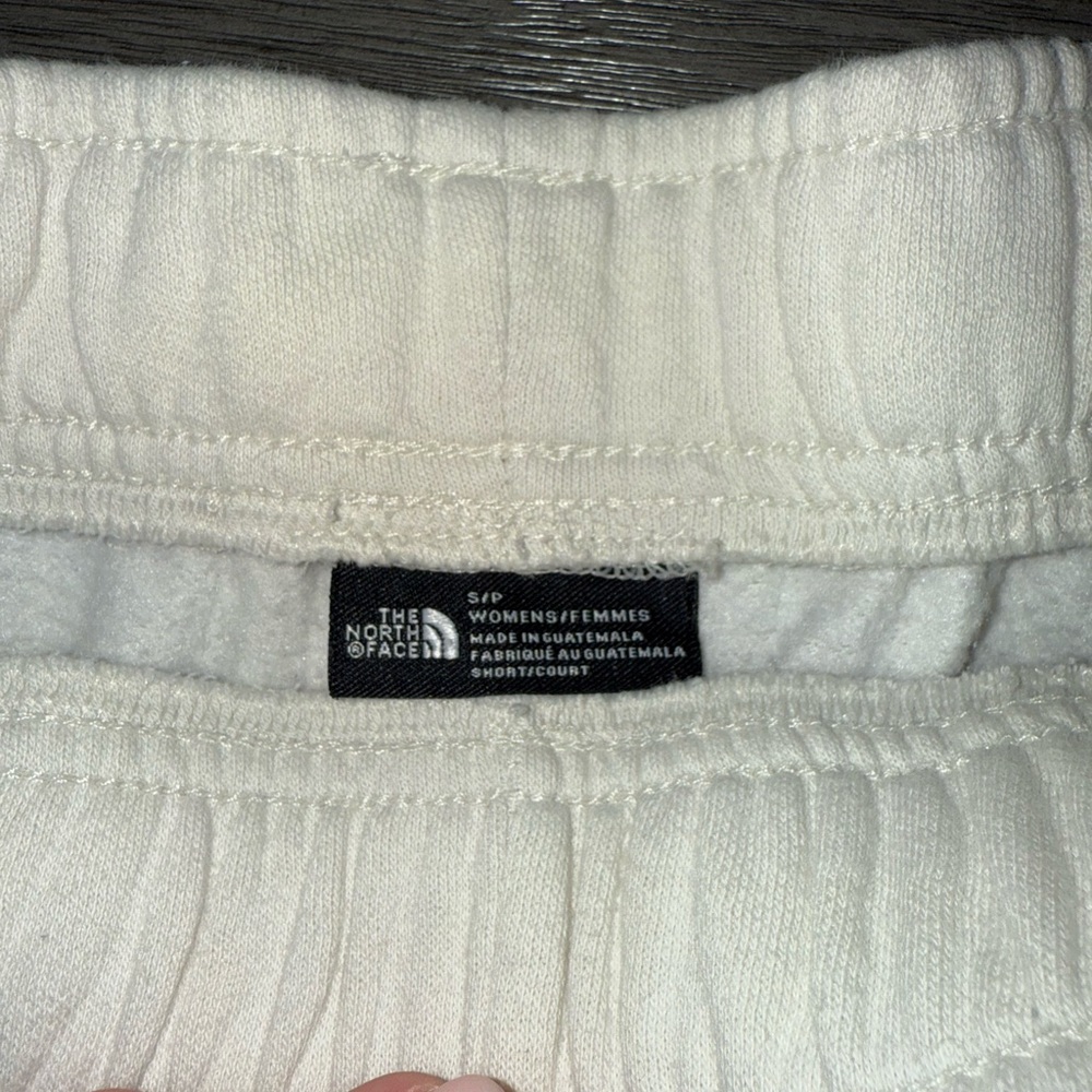 The North Face Cream Sweat Shorts - Picture 4 of 4